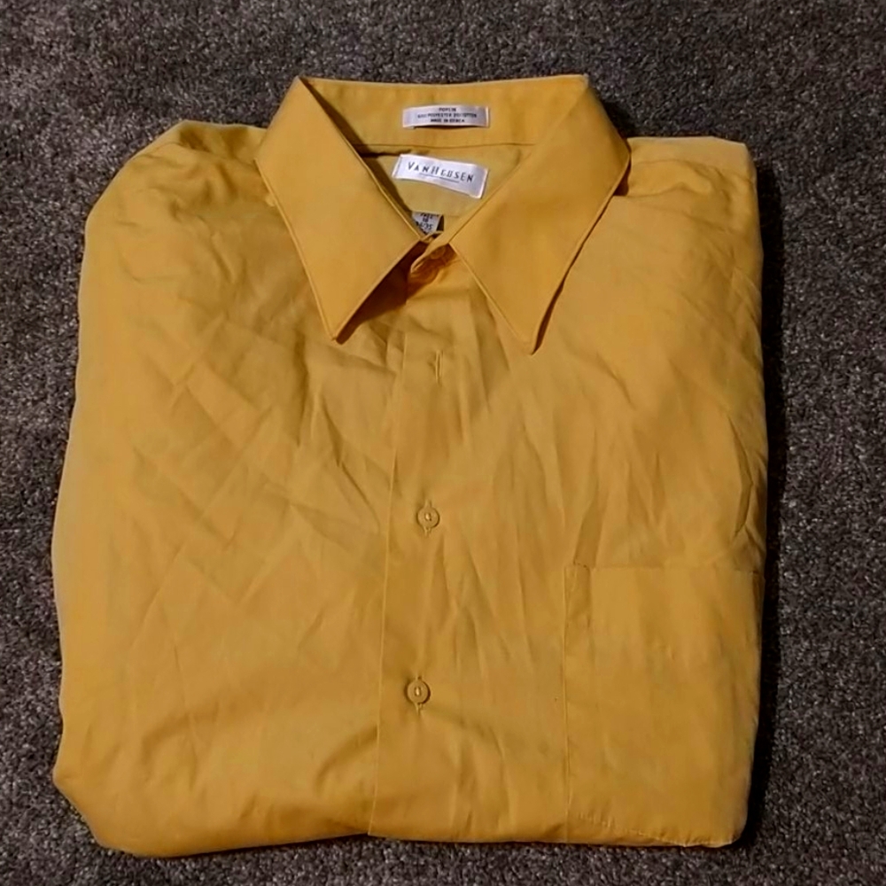 Van Heusen Mens dress shirt